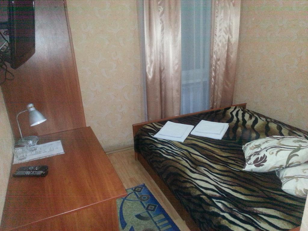 Adler Hotel Kiev Chambre photo